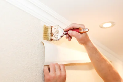 Pose de papier peint à Ambrault — revêtements muraux et toiles de verre